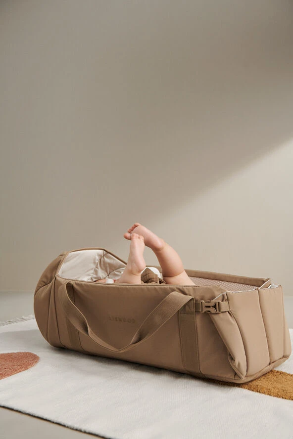 Liewood AMBER BABY NEST OG LIFT Oat 8 Liewood AMBER BABY NEST OG LIFT Oat - Billede 6