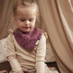 Filibabba Savlesmæk GOTS - Fall Flowers Fall Flowers 10 Filibabba Savlesmæk GOTS - Fall Flowers Fall Flowers -Ergobaby store unnamed file 2294