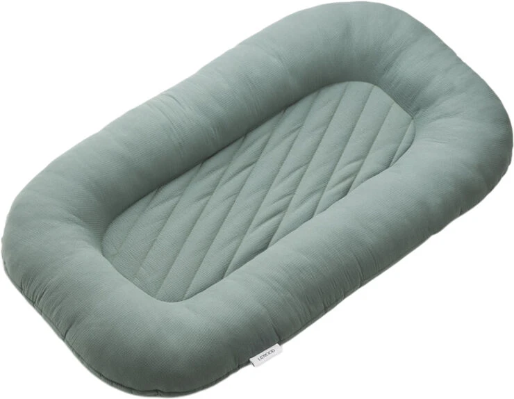 Liewood Edward Baby Nest Peppermint 3 Liewood Edward Baby Nest Peppermint