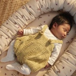 Filibabba Babynest - Dancing Swallow Rose Dancing Swallow Rose 15 Filibabba Babynest - Dancing Swallow Rose Dancing Swallow Rose -Ergobaby store unnamed file 2683