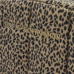 Petit By Sofie Schnoor Toilet Bag 9006 -Ergobaby store unnamed file 2915