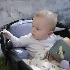 Filibabba Barnevognspude Gry - Powder Blue Powder Blue 7 Filibabba Barnevognspude Gry - Powder Blue Powder Blue -Ergobaby store unnamed file 3189