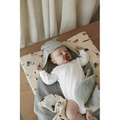 Liewood Augusta Hooded Towel Hippo Dove Blue 7 Liewood Augusta Hooded Towel Hippo Dove Blue -Ergobaby store unnamed file 438