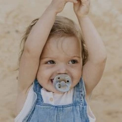 BIBS Colour Tie Dye 2 PACK Latex Size 1 Cloud Ivory / Cloud Cloud Ivory / Cloud Ivory 9 BIBS Colour Tie Dye 2 PACK Latex Size 1 Cloud Ivory / Cloud Cloud Ivory / Cloud Ivory -Ergobaby store unnamed file 470