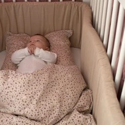 Filibabba Sengerand - Fløjl - Doeskin Doeskin 14 Filibabba Sengerand - Fløjl - Doeskin Doeskin -Ergobaby store unnamed file 640