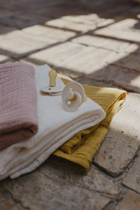 BIBS Cuddle Cloth Muslin 70x70 Cm Blush Blush 5 BIBS Cuddle Cloth Muslin 70x70 Cm Blush Blush - Billede 3